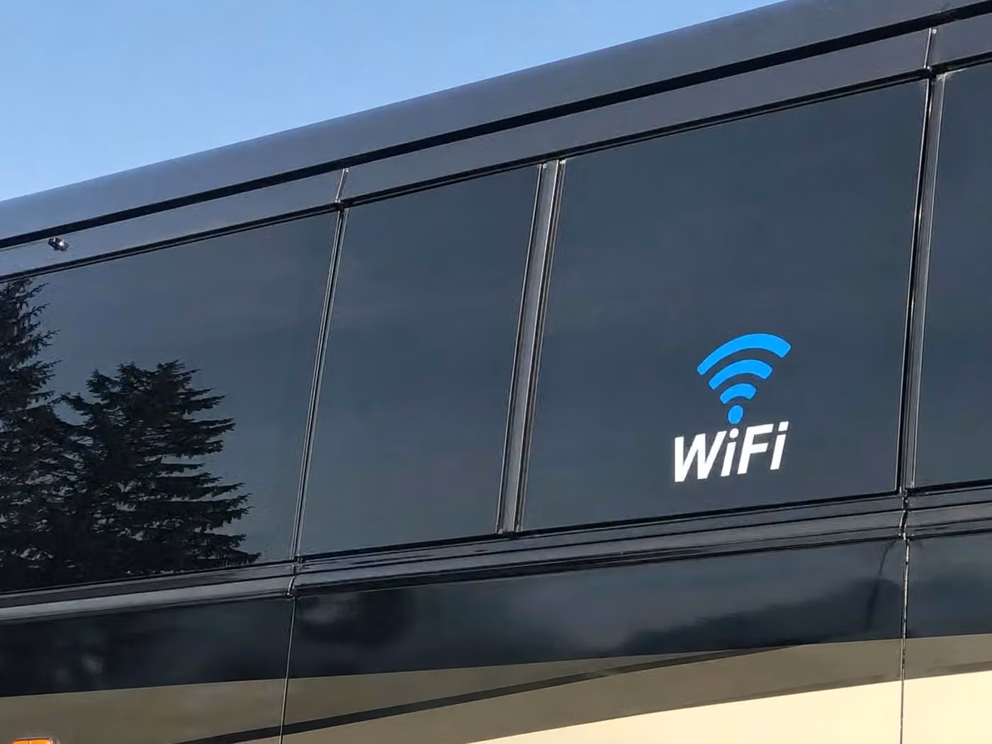 statesboro 15 passenger minibus wifi